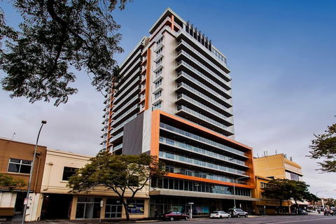Astra Apartments Adelaide - Accommodation Brunswick Heads 1