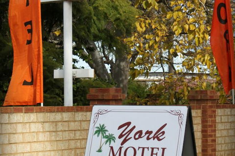York Motel - Accommodation Brunswick Heads 2