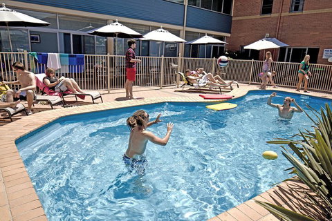Coffs Harbour YHA Hostel / Backpackers - Accommodation Brunswick Heads 3