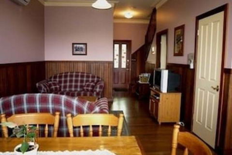 Pemberton Old Picture Theatre Holiday Apartments - Accommodation Brunswick Heads 0