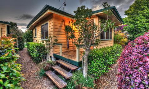 At Remingtons Private Cottages & Lodge - Accommodation Brunswick Heads 1