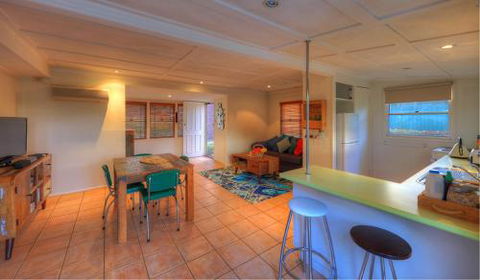 At Remingtons Private Cottages & Lodge - Accommodation Brunswick Heads 4