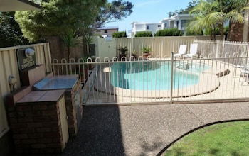 Mollymook Surfbeach Motel And Apartments - Accommodation Brunswick Heads 2