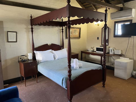 Settlers House York - Accommodation Brunswick Heads 1