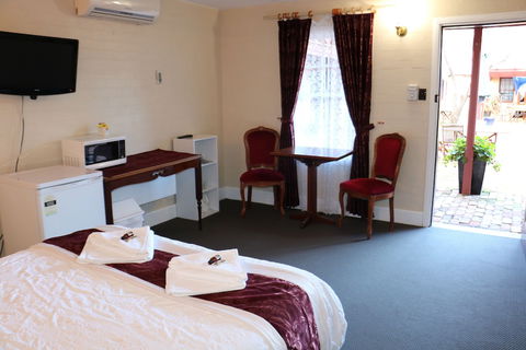 Settlers House York - Accommodation Brunswick Heads 2