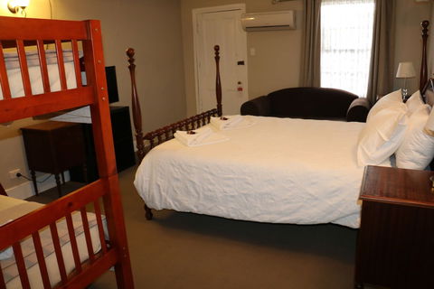 Settlers House York - Accommodation Brunswick Heads 4