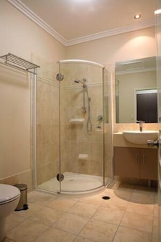 Emerald Executive Apartments - Accommodation Brunswick Heads 2