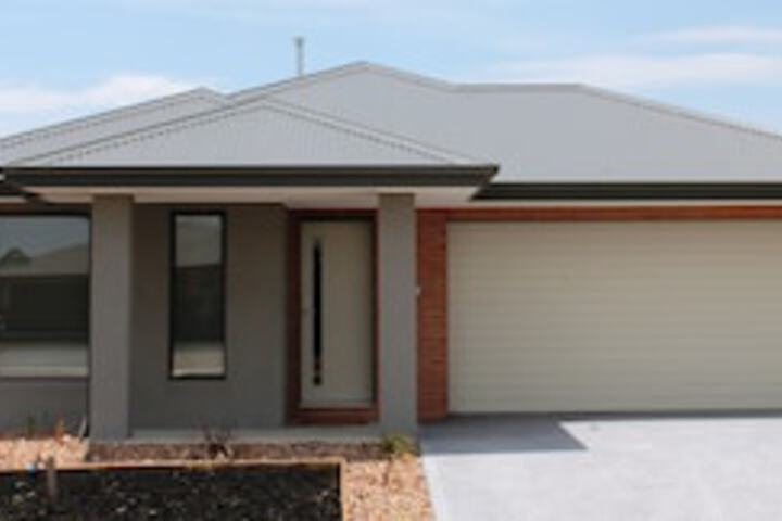 Lalor VIC Accommodation Brunswick Heads