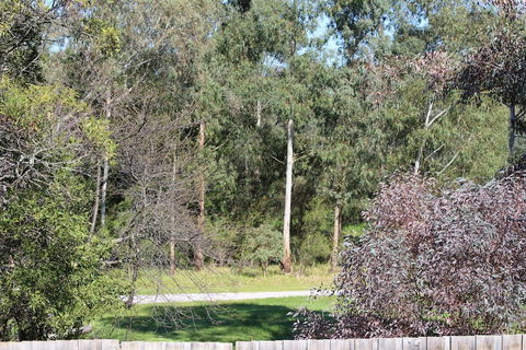 Australian Home Away At Doncaster Grange Park - Accommodation Brunswick Heads 4