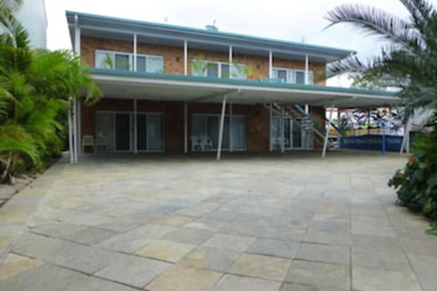 Airlie Court Units - Accommodation Brunswick Heads 1