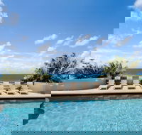 Clubb Coolum Beach Resort - Accommodation Brunswick Heads