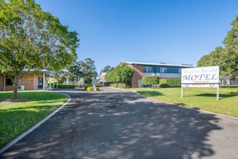 Hawkesbury Race Club Motel - Accommodation Brunswick Heads 0