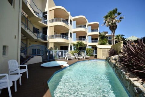 Coolum Baywatch Resort - Accommodation Brunswick Heads 4