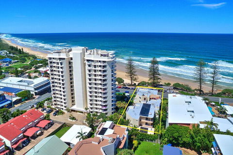 Coolum Baywatch Resort - Accommodation Brunswick Heads 0