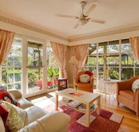 The Heart of Emerald Bed  Breakfast
