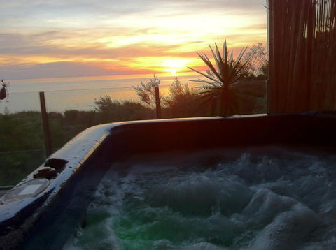 Award Winning Beach Front Retreat - Accommodation Brunswick Heads 1