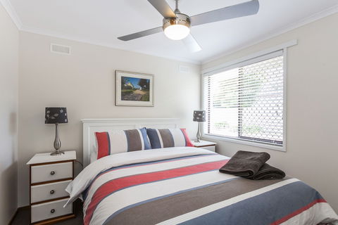 Beachfront Cottages Torquay - Accommodation Brunswick Heads 1