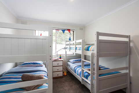 Beachfront Cottages Torquay - Accommodation Brunswick Heads 3