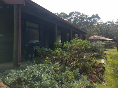 Dunsborough Rail Carriages & Farm Cottages - Accommodation Brunswick Heads 4