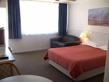 Beach Motel Woolgoolga - Accommodation Brunswick Heads 2