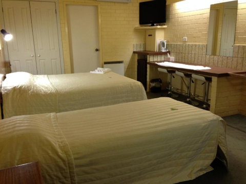 Robertson Country Motel - Accommodation Brunswick Heads 6