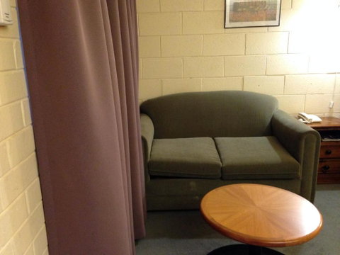 Robertson Country Motel - Accommodation Brunswick Heads 3
