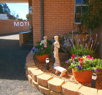 Aaron Inn Motel - Accommodation Brunswick Heads 0