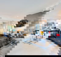 Cottesloe Contemporary Villa - Accommodation Brunswick Heads