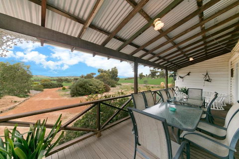 Hillside Country Retreat - Accommodation Brunswick Heads 6