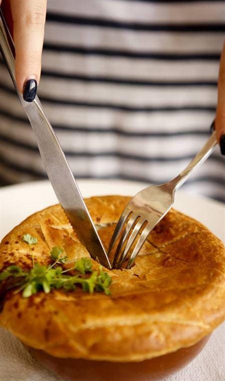 Chez Olivier Le Bistro - Accommodation Brunswick Heads 4