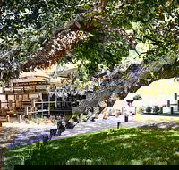 Cardinia Park Hotel - Accommodation Brunswick Heads