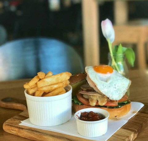 Explorers Restaurant - Accommodation Brunswick Heads 5