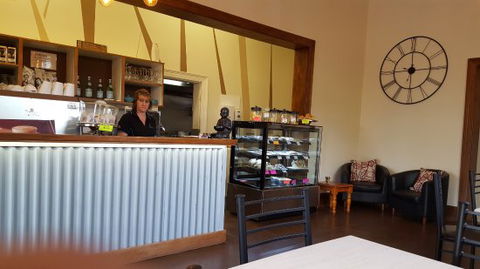 Essence Coffee Lounge - Accommodation Brunswick Heads 0