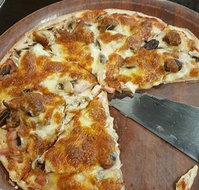 Lumiza Pizza Cafe - Accommodation Brunswick Heads