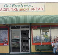 MacIntyre Hot Bread Shop - Accommodation Brunswick Heads