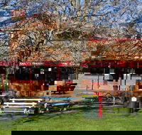 Snow Goose Hotel Adaminaby - Accommodation Brunswick Heads