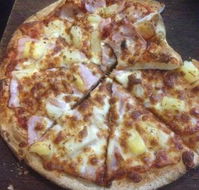 Crust Gourmet Pizza Bar Woolongong - Accommodation Brunswick Heads