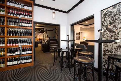 Deco Wine Bar And Restaurant - Accommodation Brunswick Heads 1