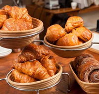 Black Star Pastry Galeries - Accommodation Brunswick Heads