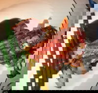 Titanic - Accommodation Brunswick Heads