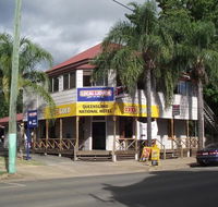 Queensland National Hotel - Accommodation Brunswick Heads