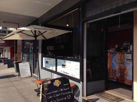 B-Line Cafe - Accommodation Brunswick Heads 0