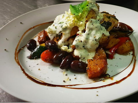 The Hunter Artisan Gallery And Cafe - Accommodation Brunswick Heads 2