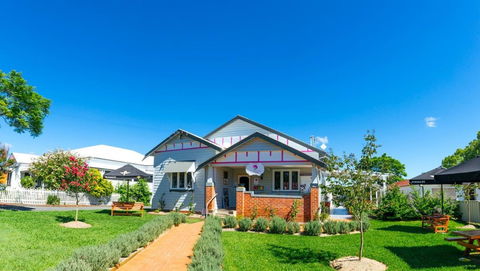 The Crepe Myrtle Tea And Coffee Rooms - Accommodation Brunswick Heads 0