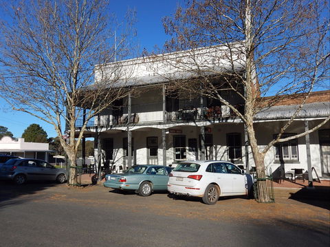 Bowning Hotel Dining - Accommodation Brunswick Heads 1