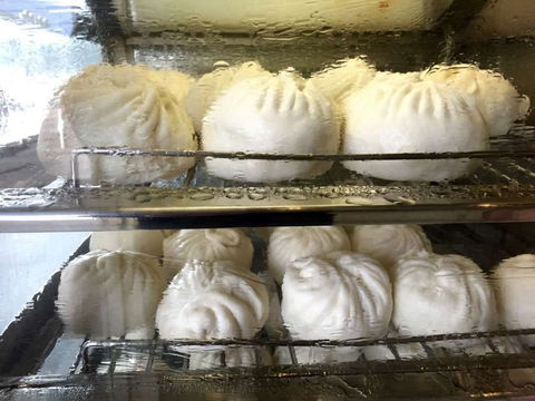 Thang Loi (Victoria Cake Shop) - Accommodation Brunswick Heads 0