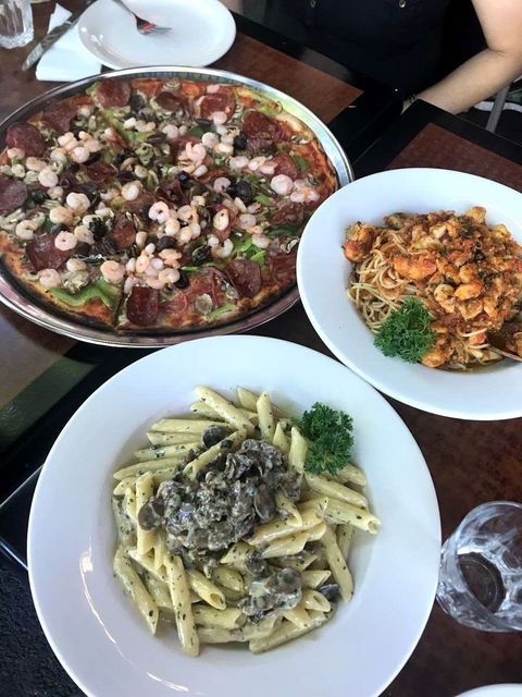 Papa Gino's - Accommodation Brunswick Heads 0