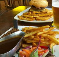 New Royal Hotel - Accommodation Brunswick Heads