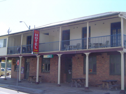 Royal Hotel - Accommodation Brunswick Heads 1