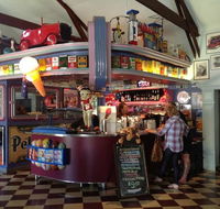 Cruzin' in the 50's Diner - Accommodation Brunswick Heads